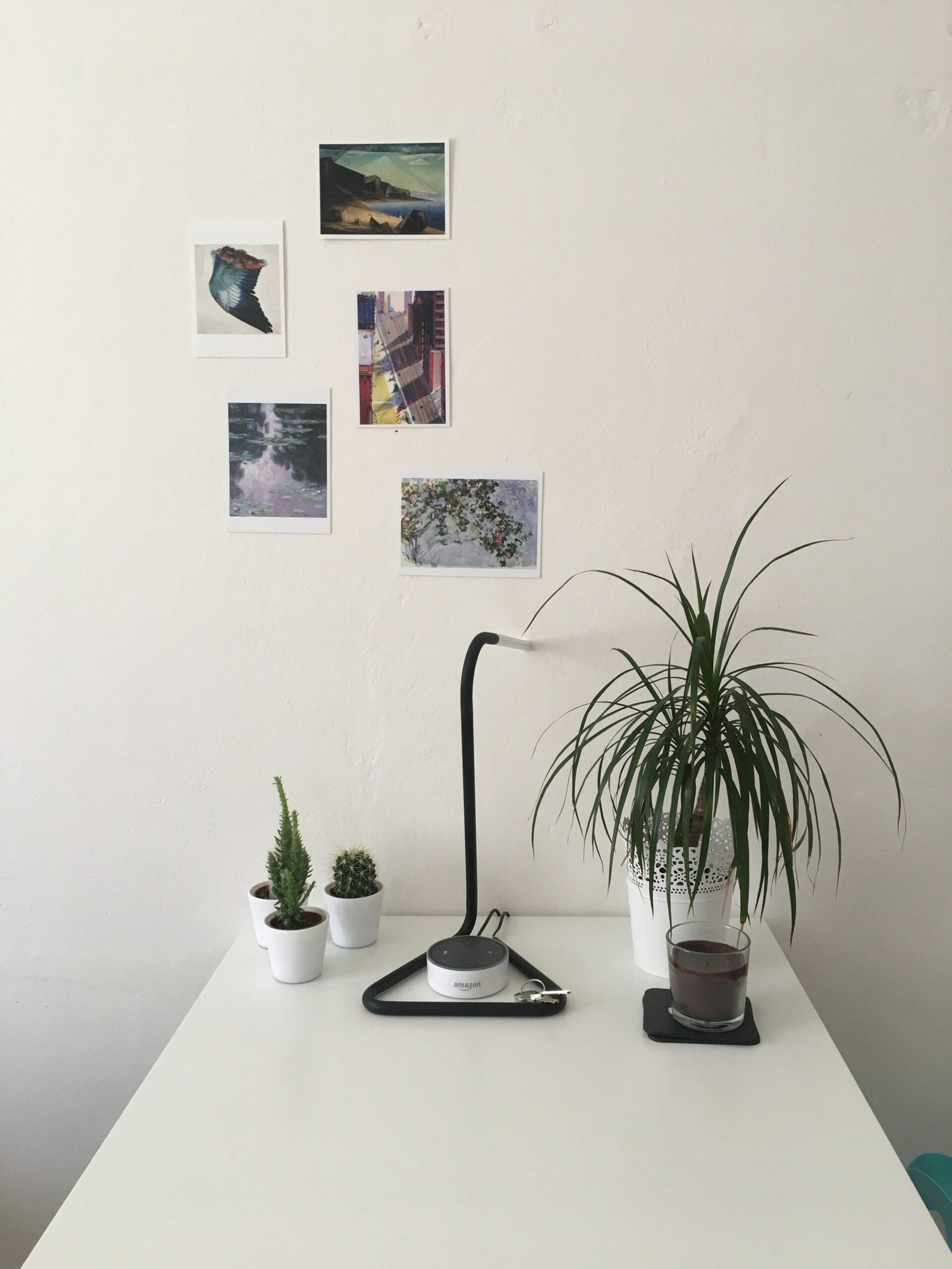 What Are Some Modern Home Decor Ideas For Small Apartments?