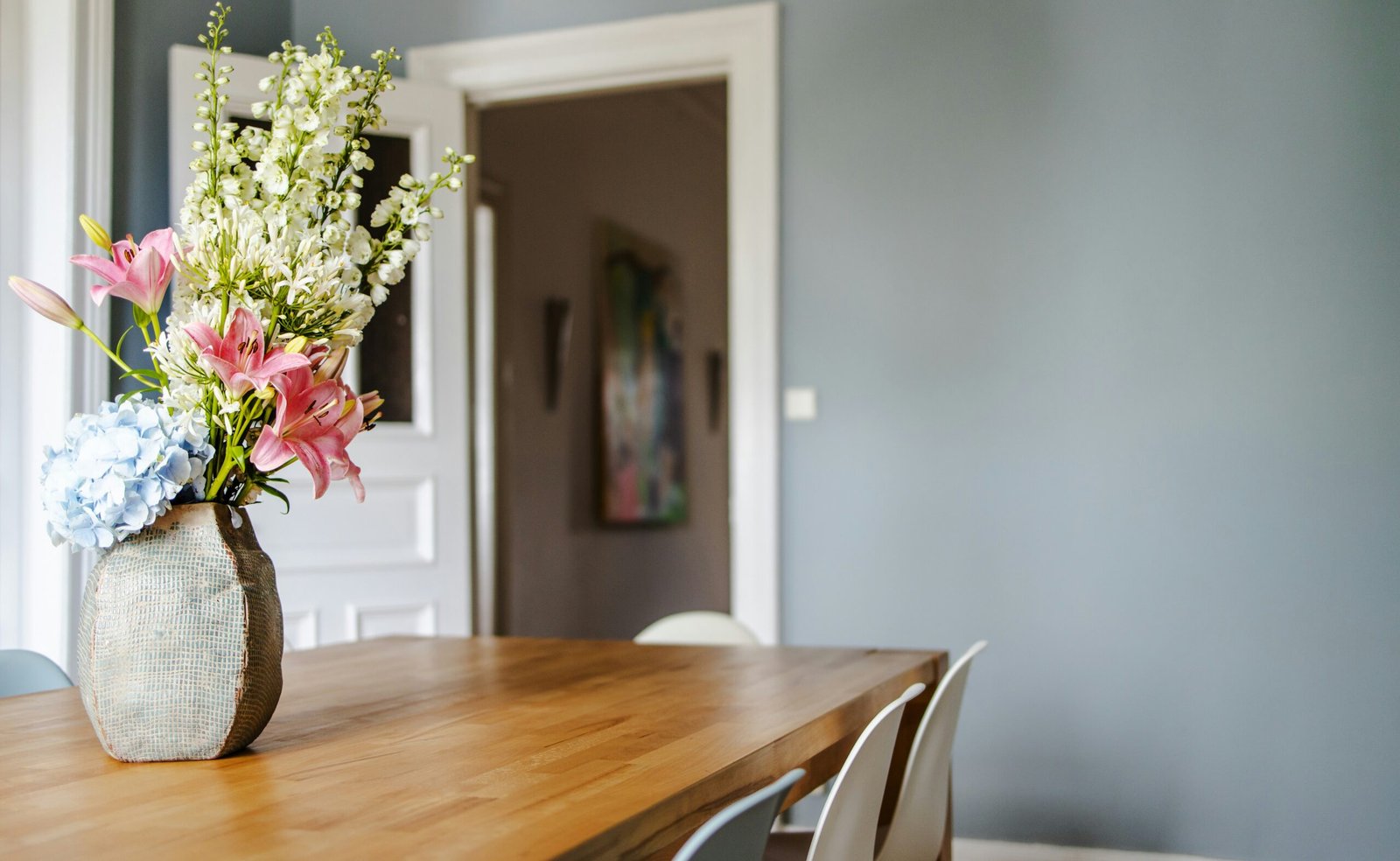 What Are The Latest Furniture Trends For 2025?