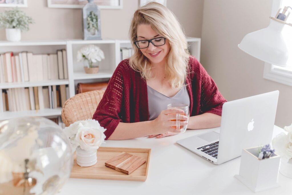 What Are Trending Home Office Decor Ideas For 2025?