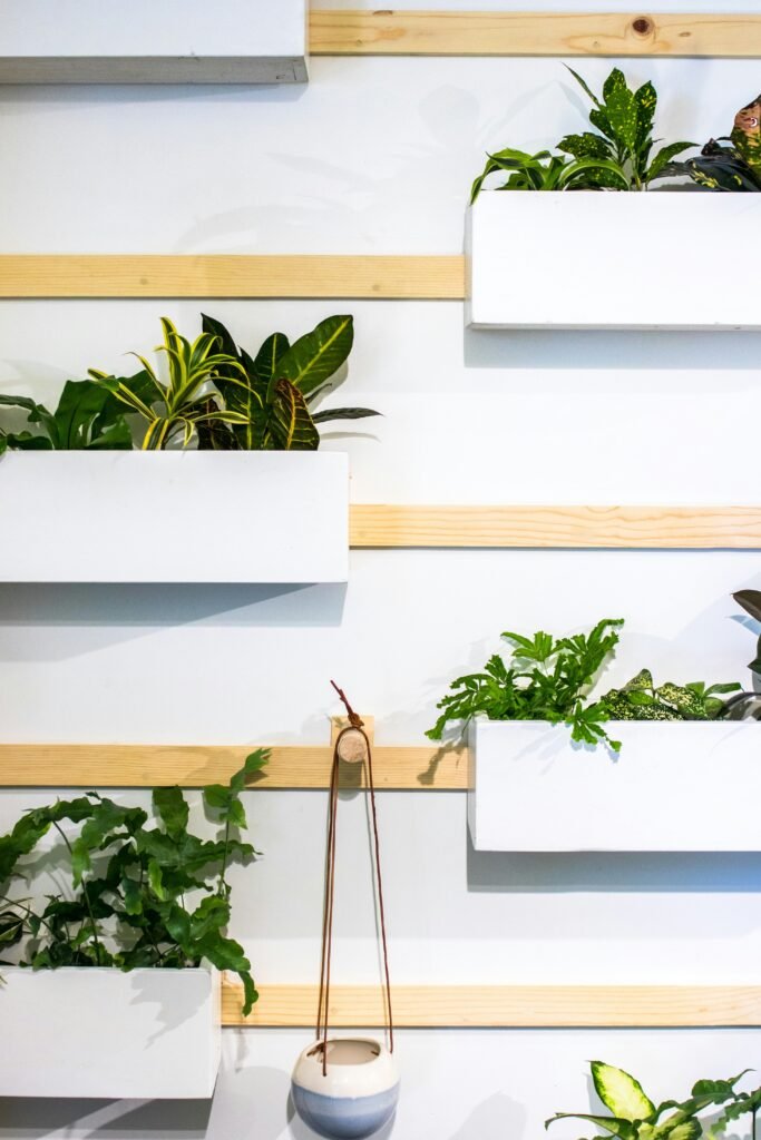 What Are Trending Home Office Decor Ideas For 2025?